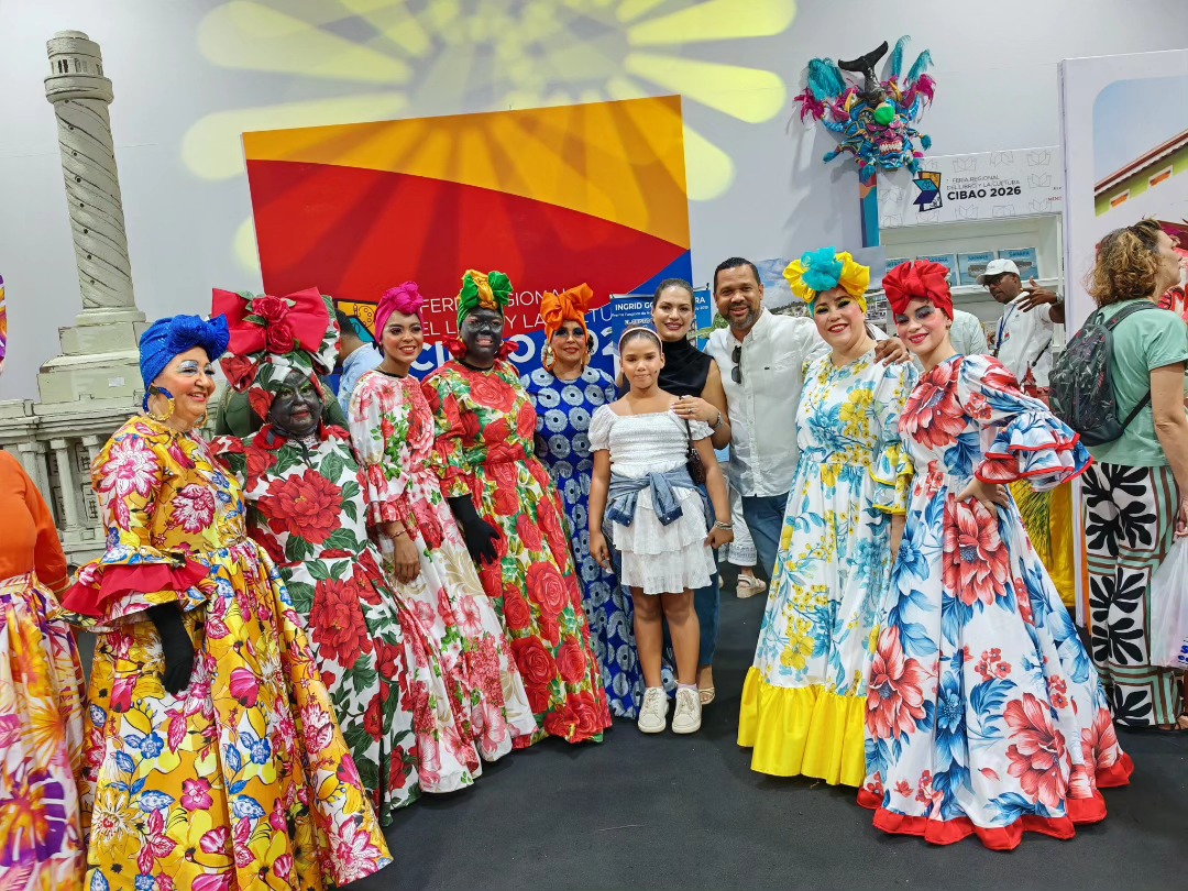 Las Terrenas y Samaná brillan en la 1ra Feria Regional del Libro y la Cultura en Santiago